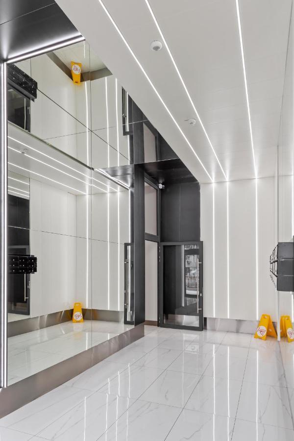 The Address Bucharest Apartment Bagian luar foto
