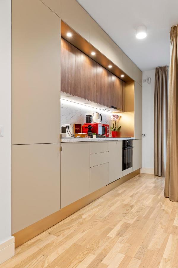 The Address Bucharest Apartment Bagian luar foto