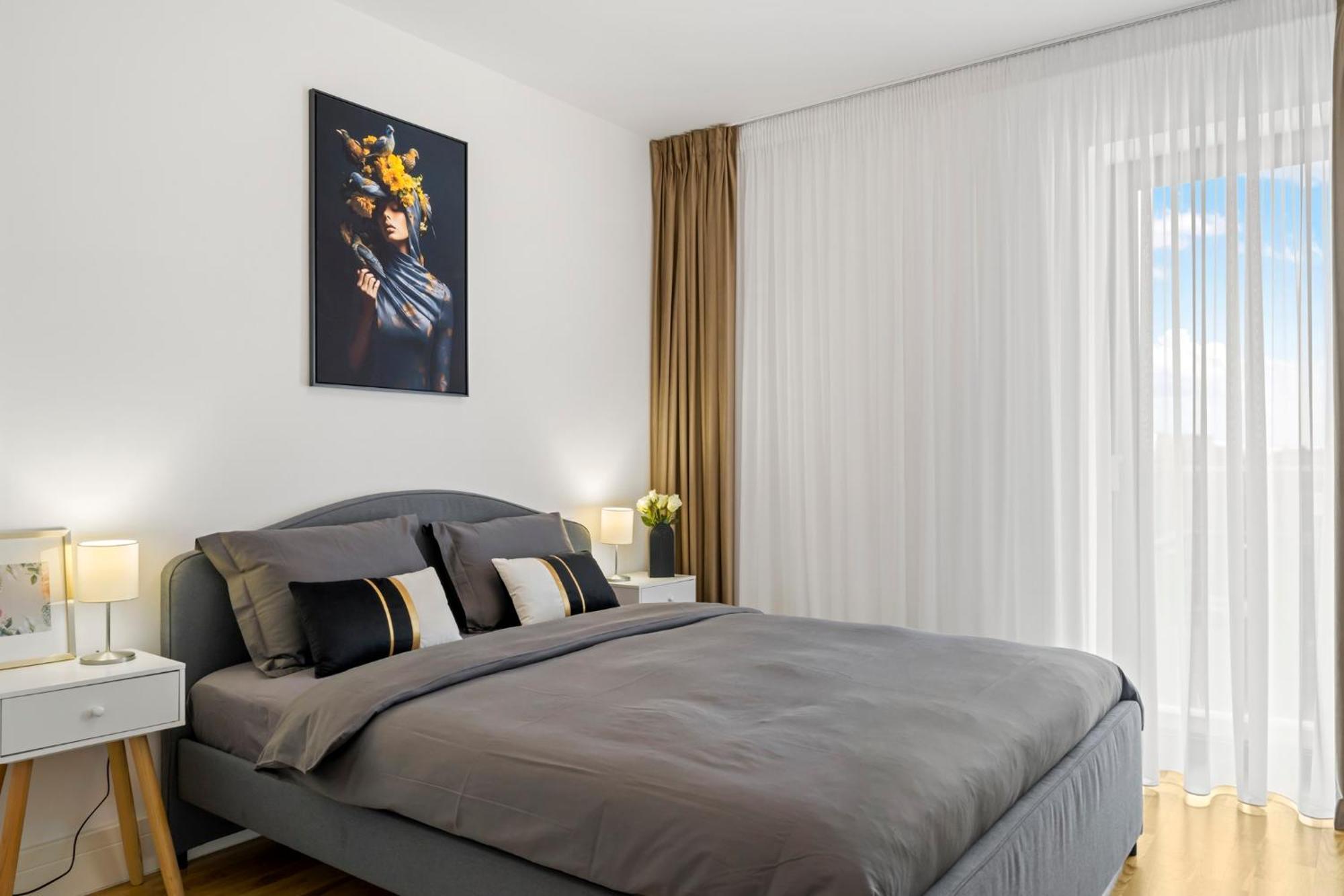 The Address Bucharest Apartment Bagian luar foto